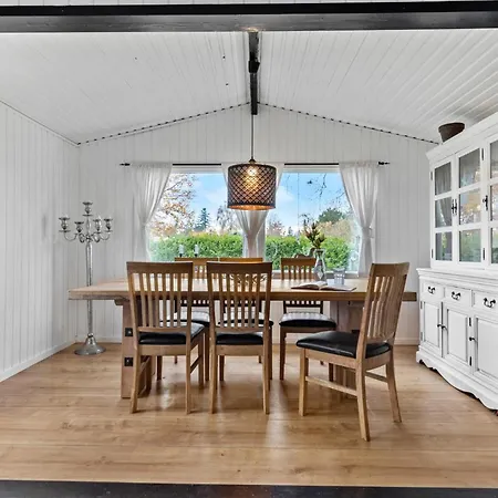 Tatil Evi 3 Bedroom Lovely In Hyllinge *