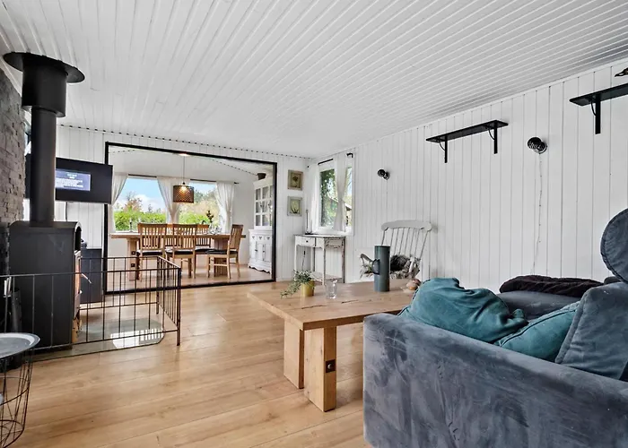 3 Bedroom Lovely In Hyllinge